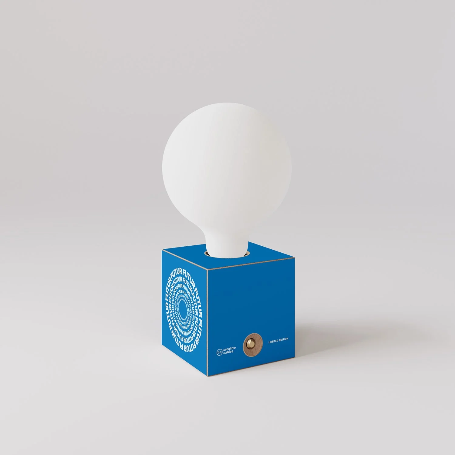 Cabless03 "Futur" battery lamp with porcelain-effect globe bulb - Futur Festival - Image 3