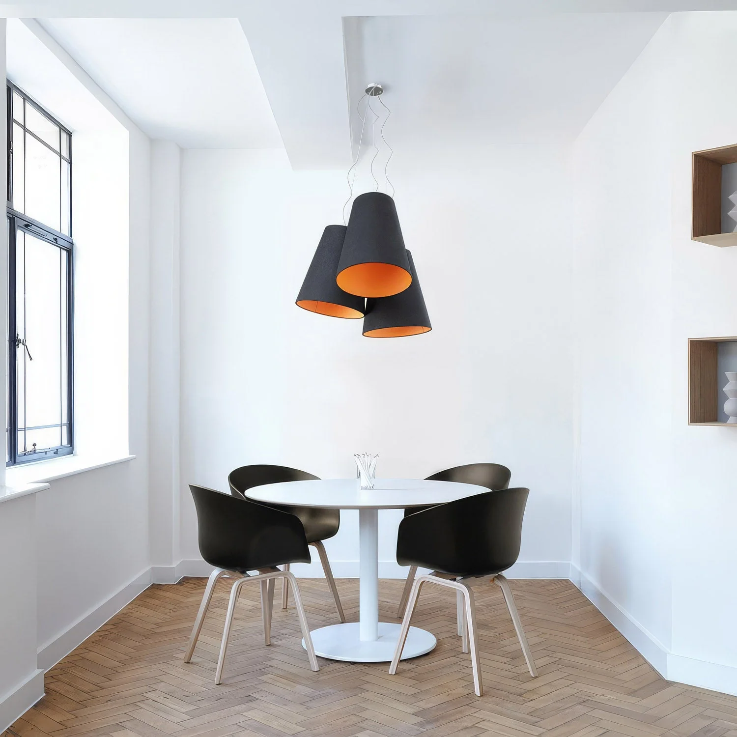 Trittico chandelier with two-tone cone lampshades in Anthracite and Mandarin – Made in Italy - Image 2