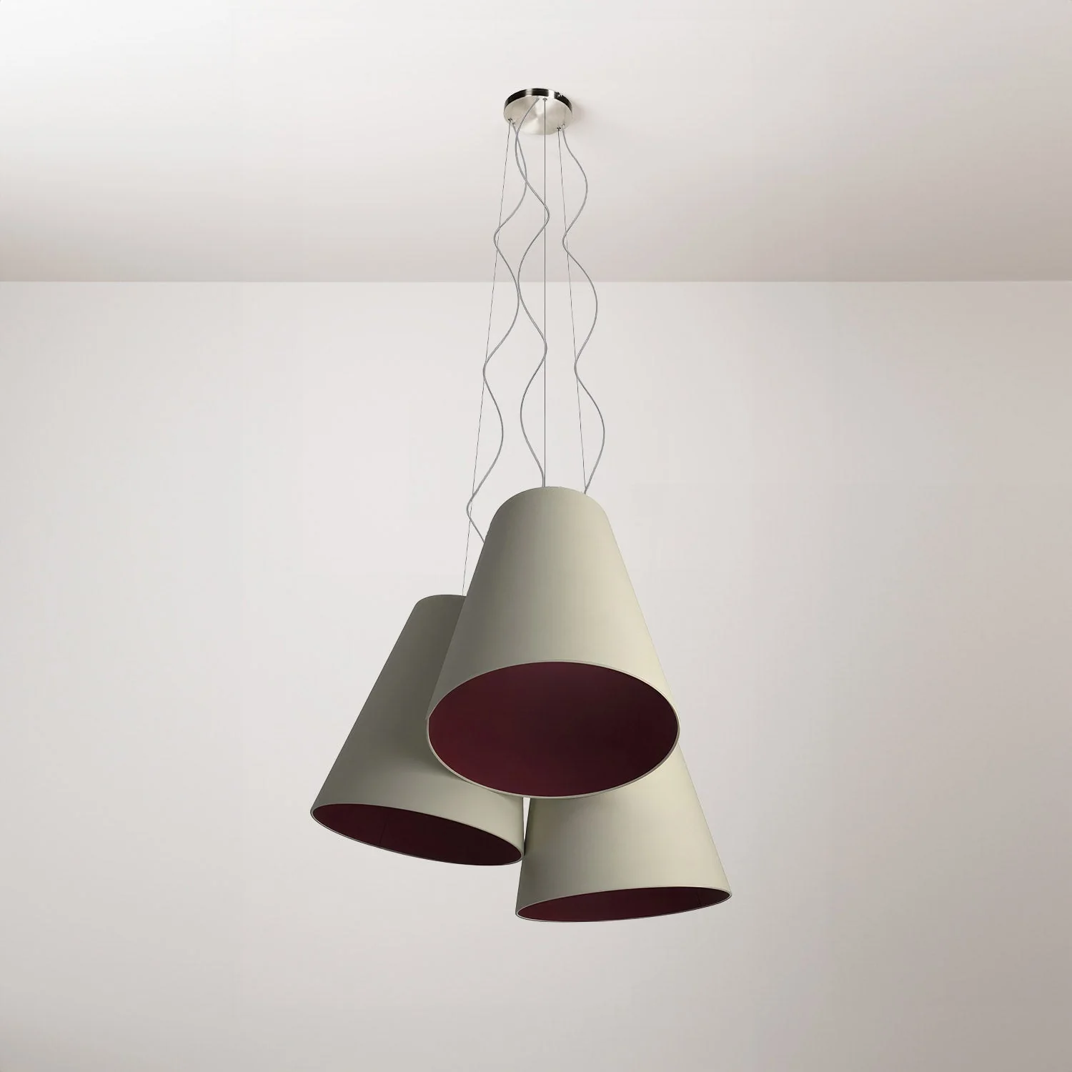Trittico chandelier with cone-shaped bicolour lampshades in Hazelnut and Bordeaux - Made in Italy