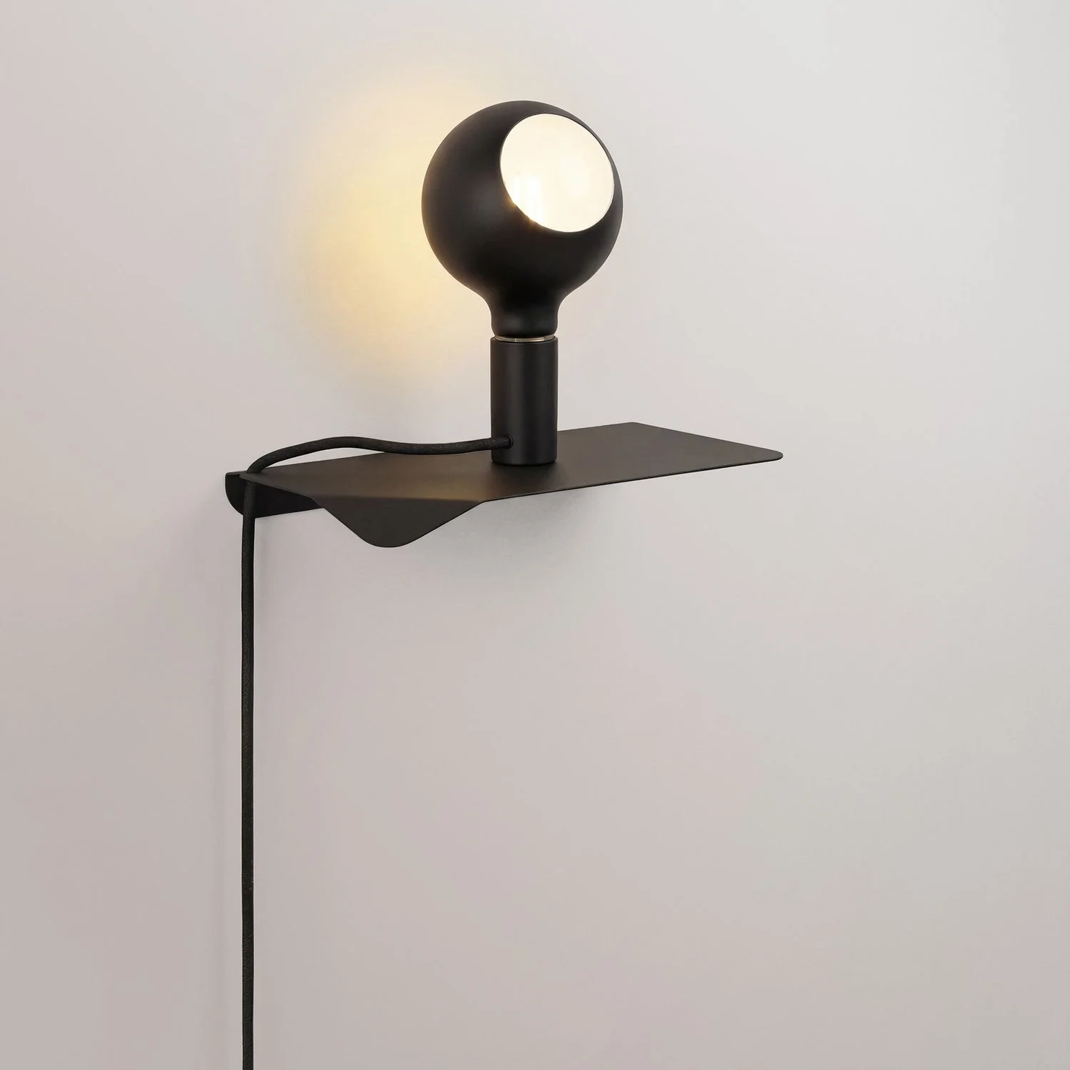 Combo Camo - Shelf lamp with UK Plug - Black