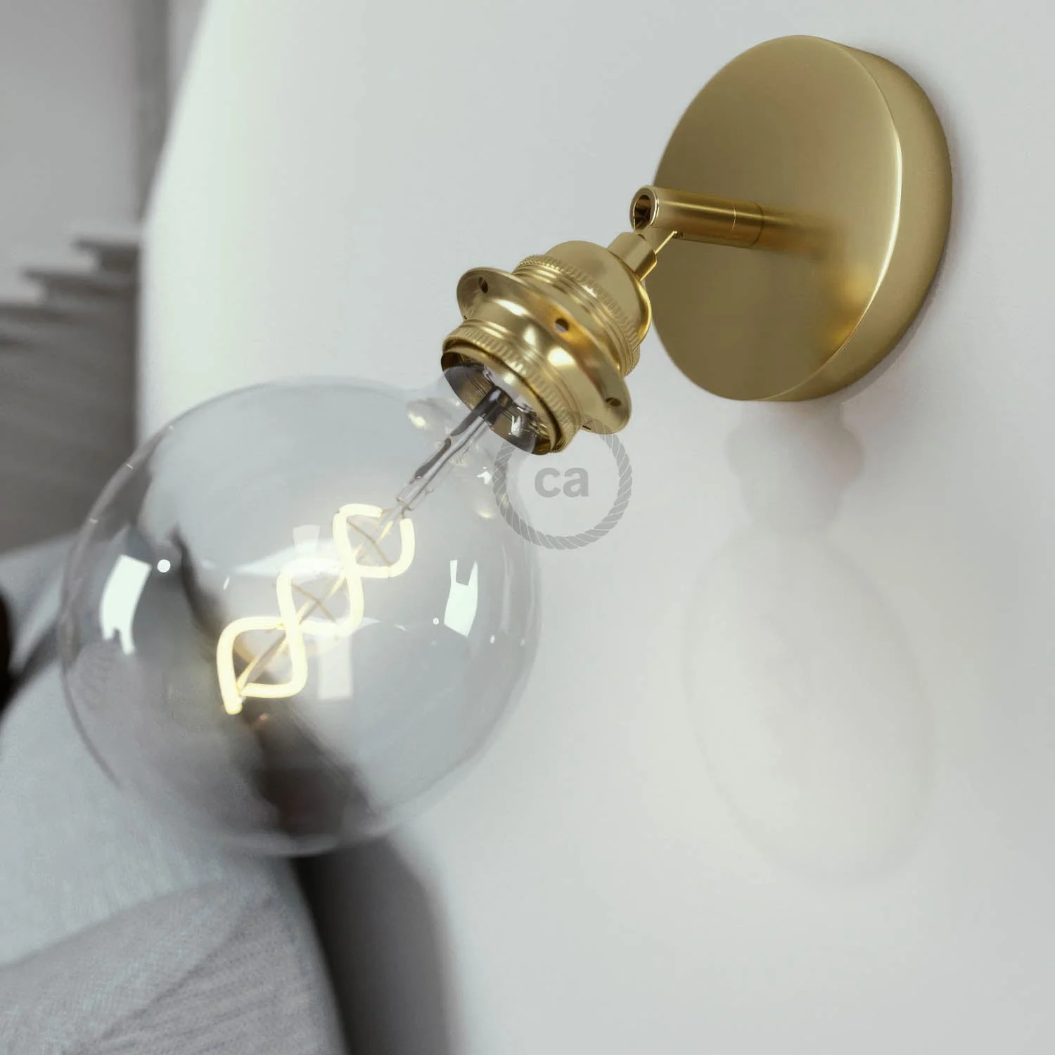 Fermaluce Metal 90° with threaded E27 lamp holder, adjustable metal light point - Brass - Image 2