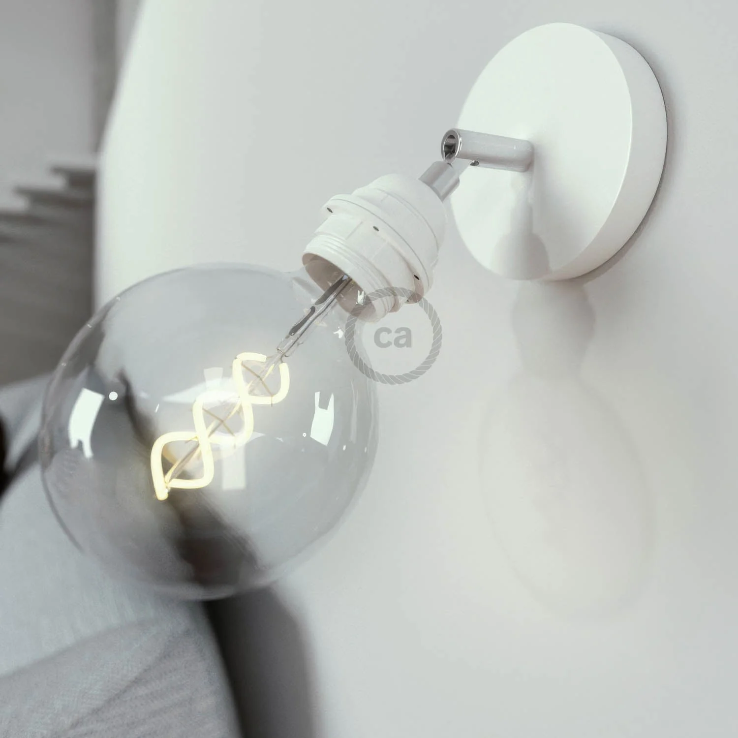 Metallo 90° Fermaluce with threaded E27 lamp holder, adjustable metal light point - White - Image 2