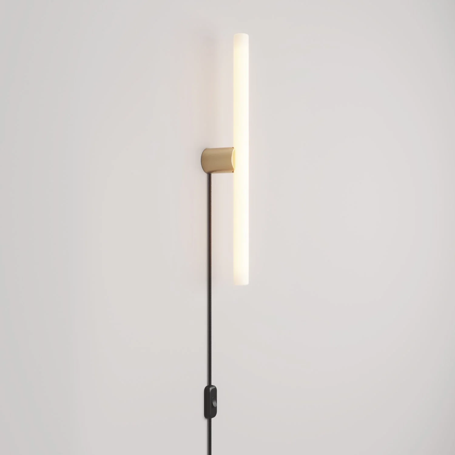 Lamp with UK plug with metallic finish and linear S14d LED light bulb – Satin bronze