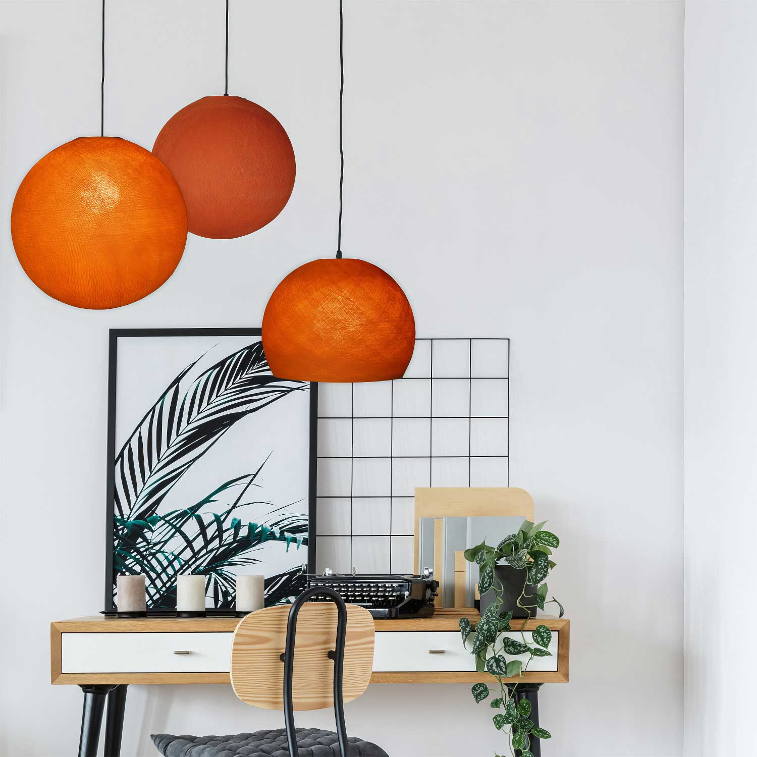 100% handmade Sfera lampshade in thread - Orange polyester - Image 3