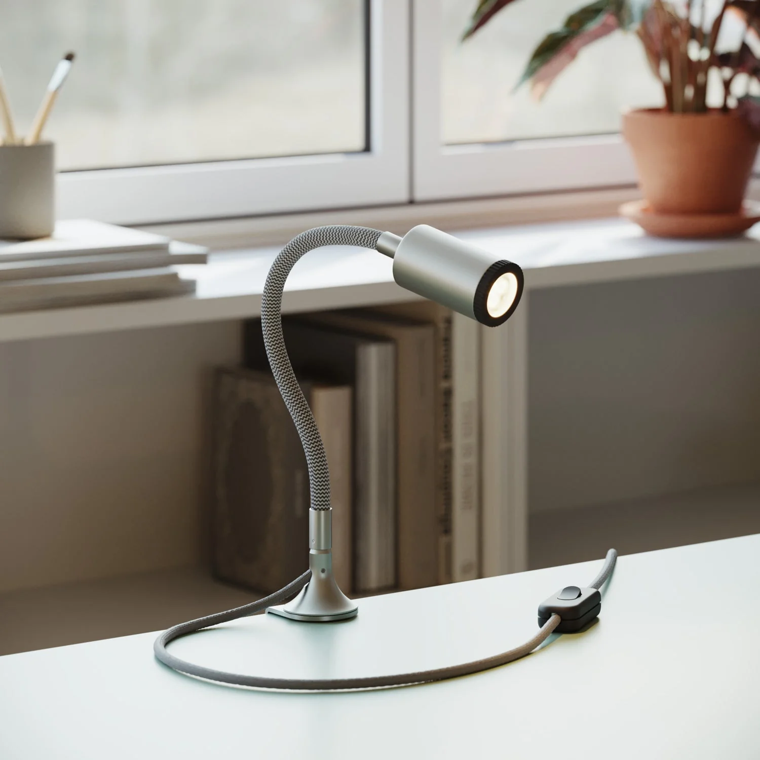 MAG-Y table clamp - Satin titanium - Image 4