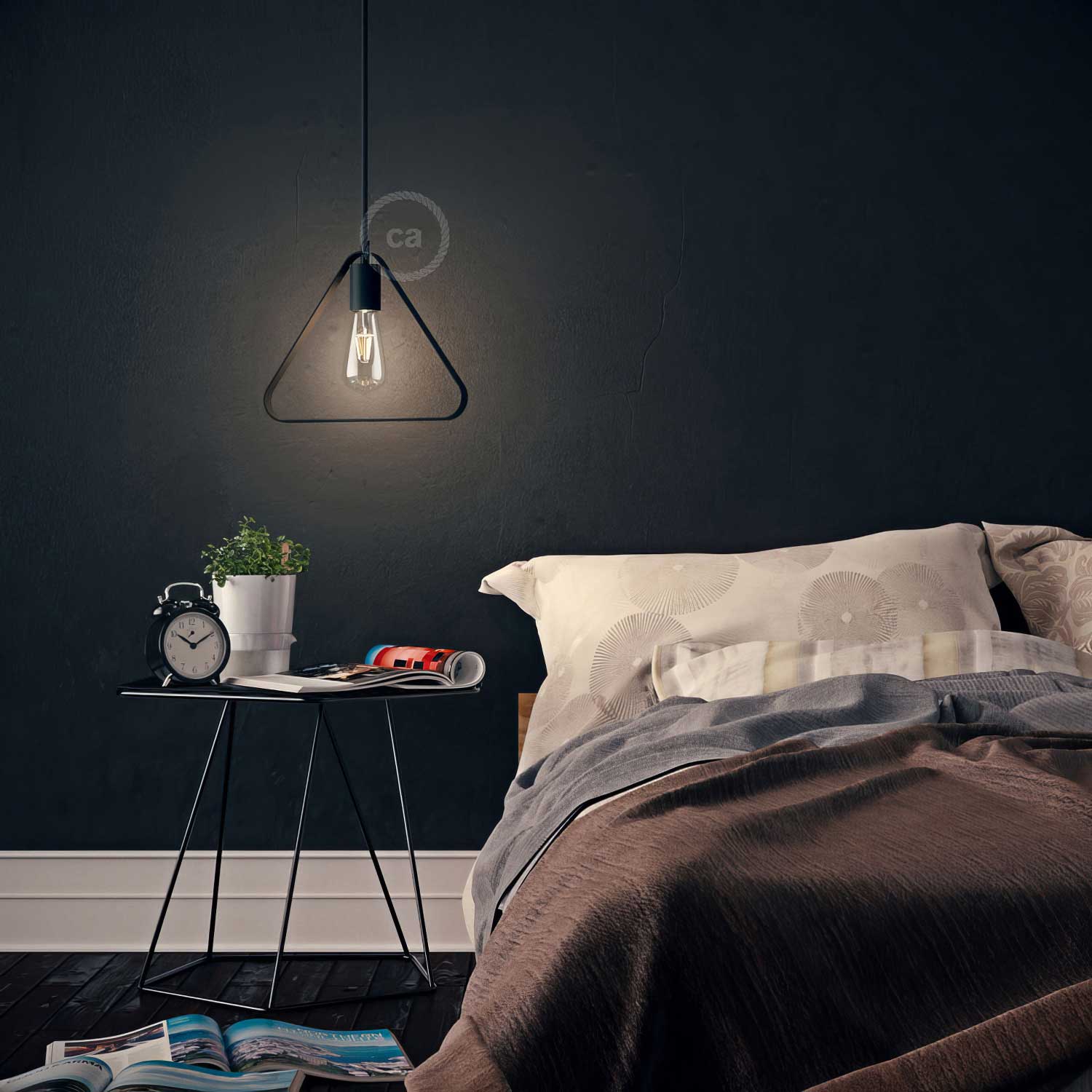 Duedì Apex metal lampshade with metal lamp holder cover and E27 lamp holder - Black - Image 2