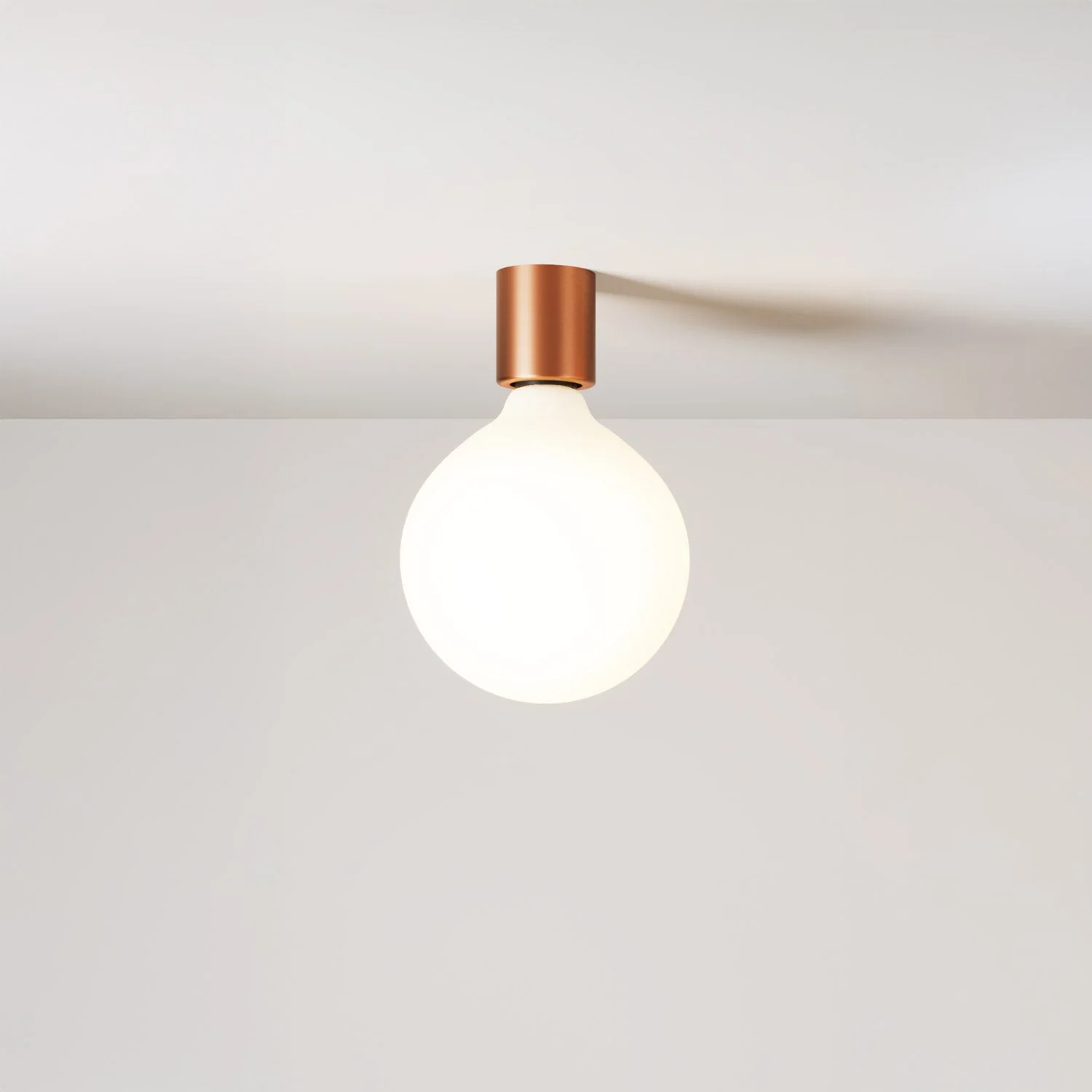 Metal wall light with globe light bulb porcelain effect - Satin copper