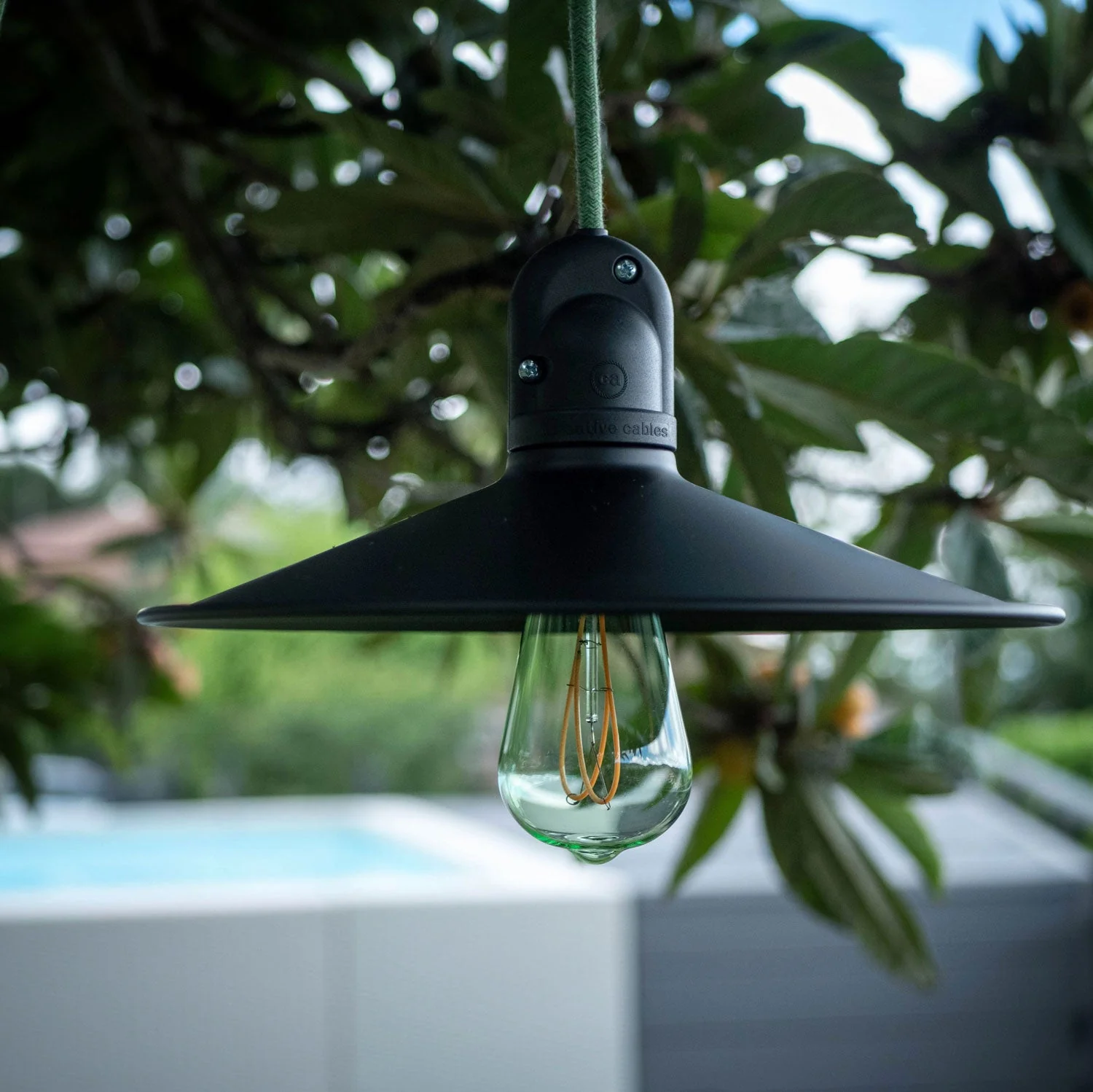 Modulair Outdoor lampshade lamp with 1.5 m fabric cable, ceiling rose and IP65 waterproof lamp holder - Meadow Green - Image 2