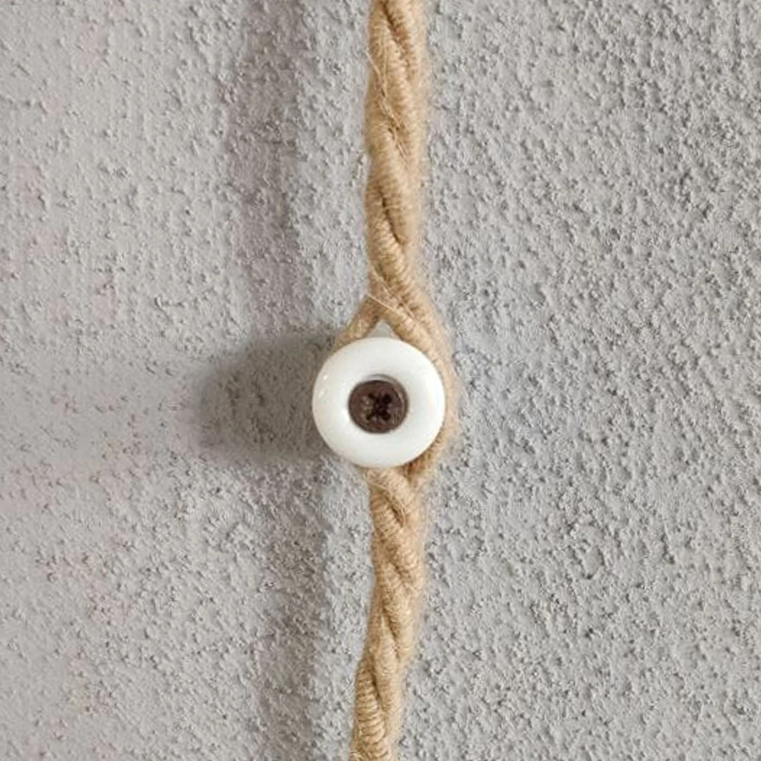 Porcelain insulator for wall installation 18 mm - White - Image 2