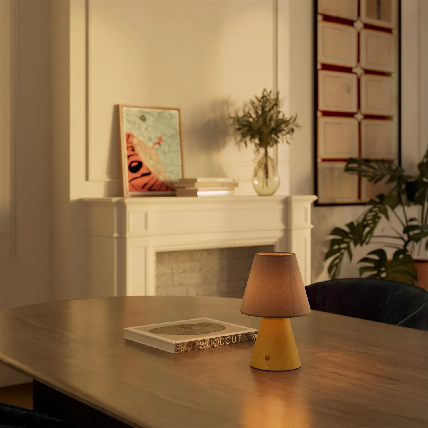 Portable rechargeable Cabless11 lamp with light bulb and lampshade - Zafferano - Image 4