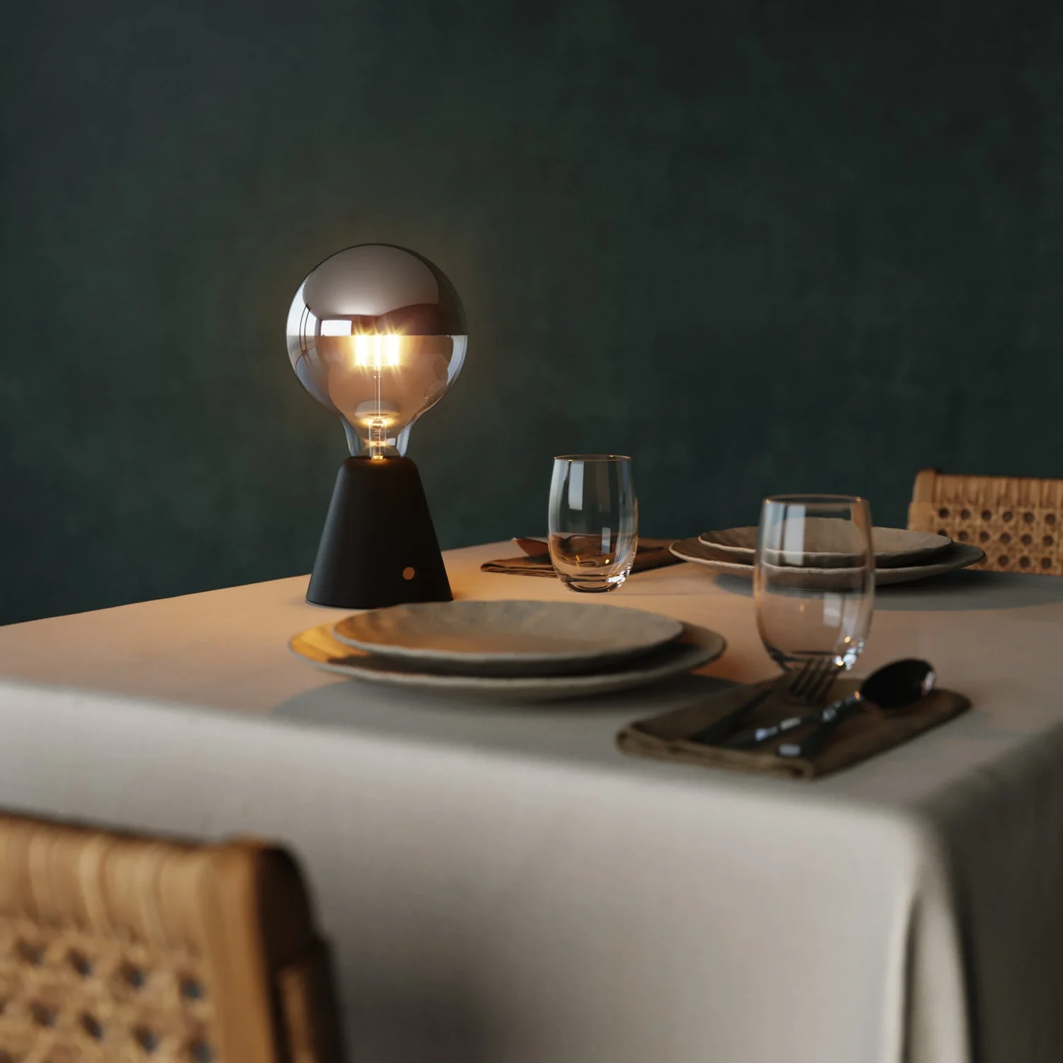 Cabless01 portable rechargeable lamp with half silver globe light bulb - Black - Image 4
