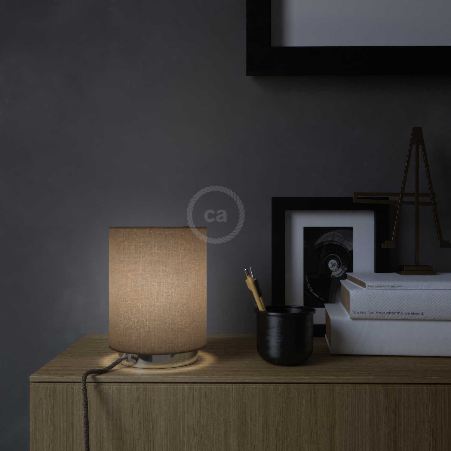 Posaluce metal base with Cilindro lampshade - Camelot Brown - Image 3
