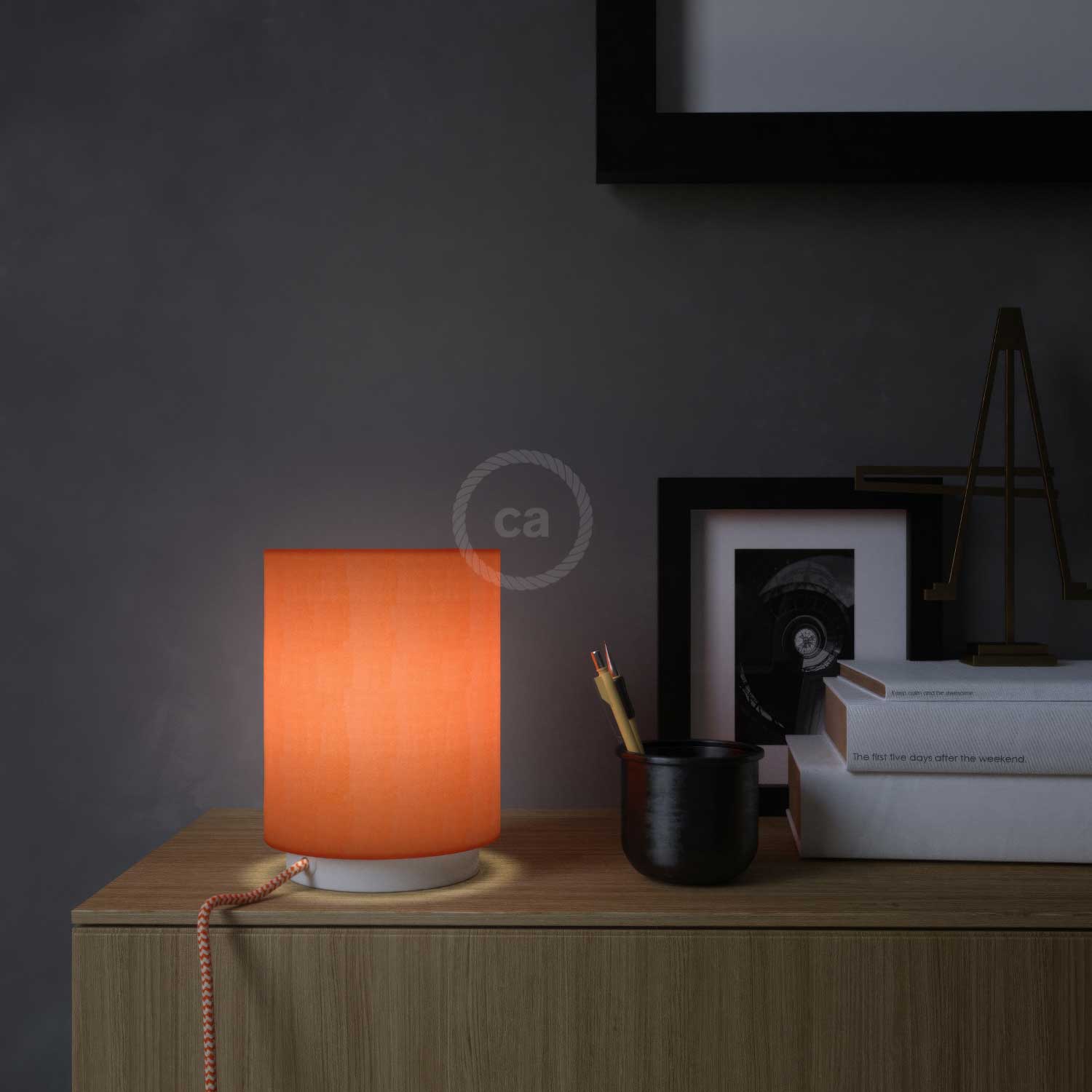 Posaluce metal base with Cilindro lampshade - Cinette Aragosta - Image 3