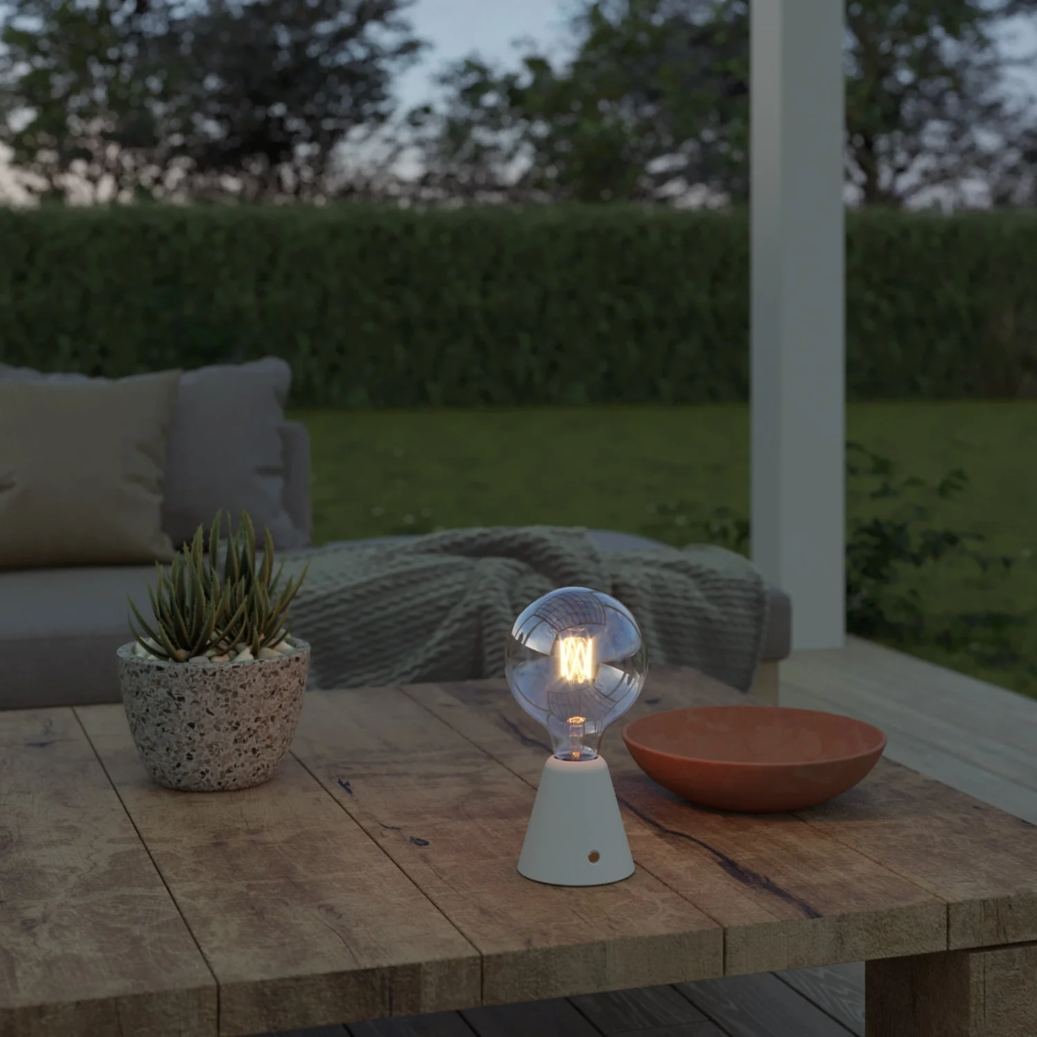 Cabless01 portable rechargeable lamp with globe G125 light bulb - White - Image 3