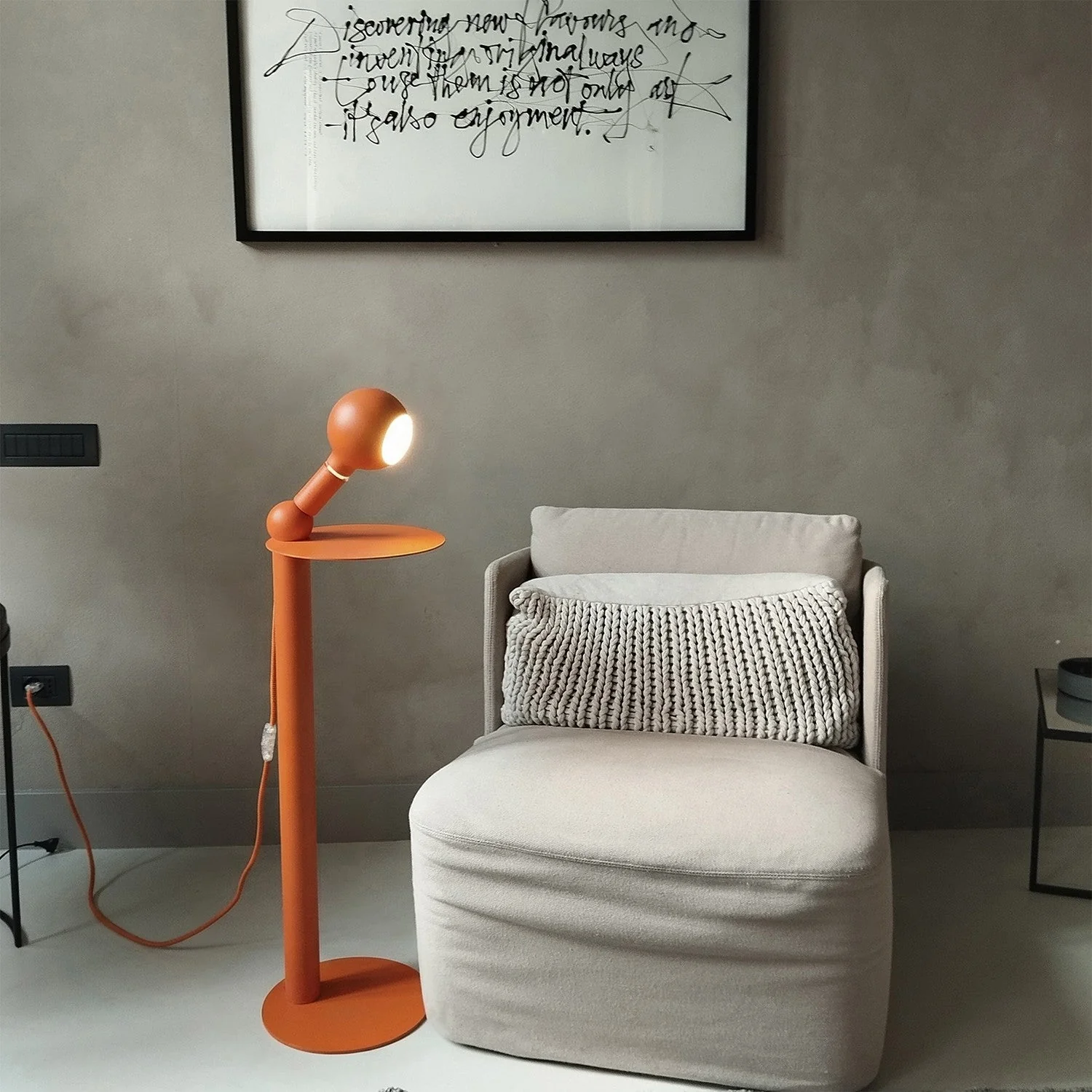 Rocco - Floor lamp with Camo Light bulb - Orange - Image 3