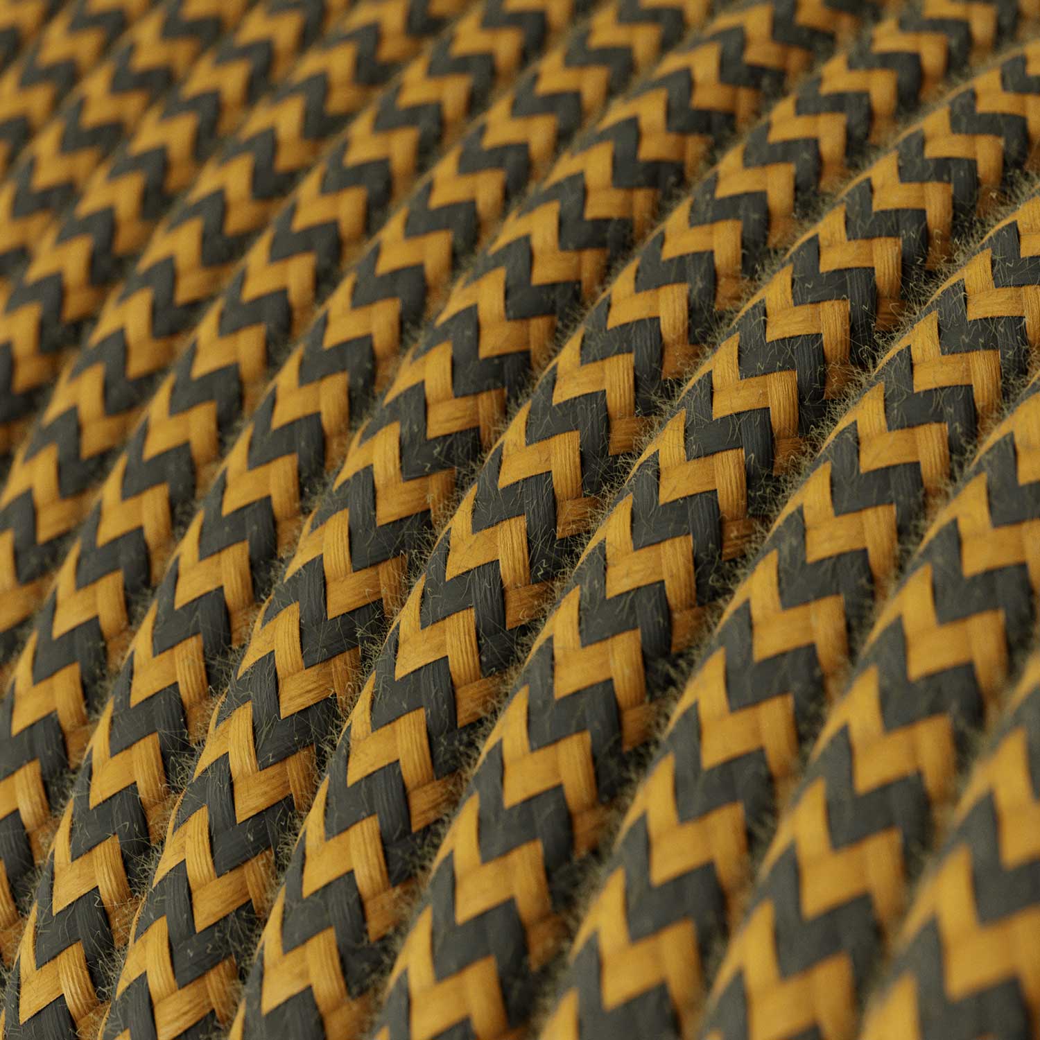 Snake Zig-Zag - Plug-in lamp with Zig-Zag effect fabric cord RZ27 and UK plug - Image 2
