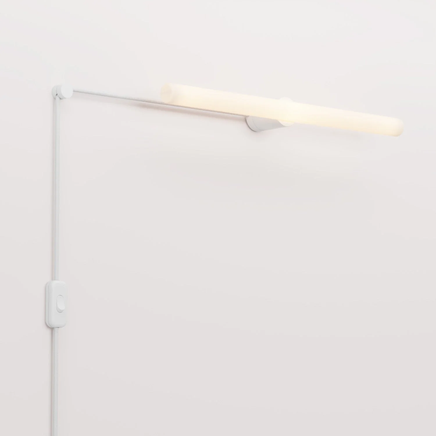 Spostaluce Esse14 Plug-in Light with S14d Socket - White
