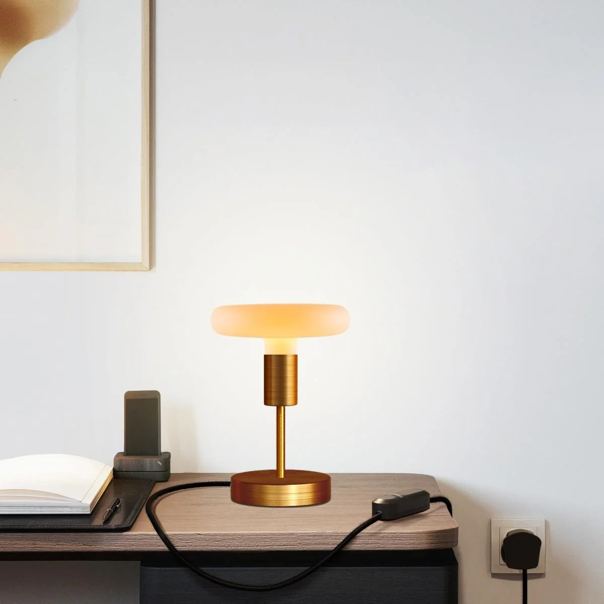 Dash Alzaluce table lamp in metal with UK plug – Satin copper - Image 6