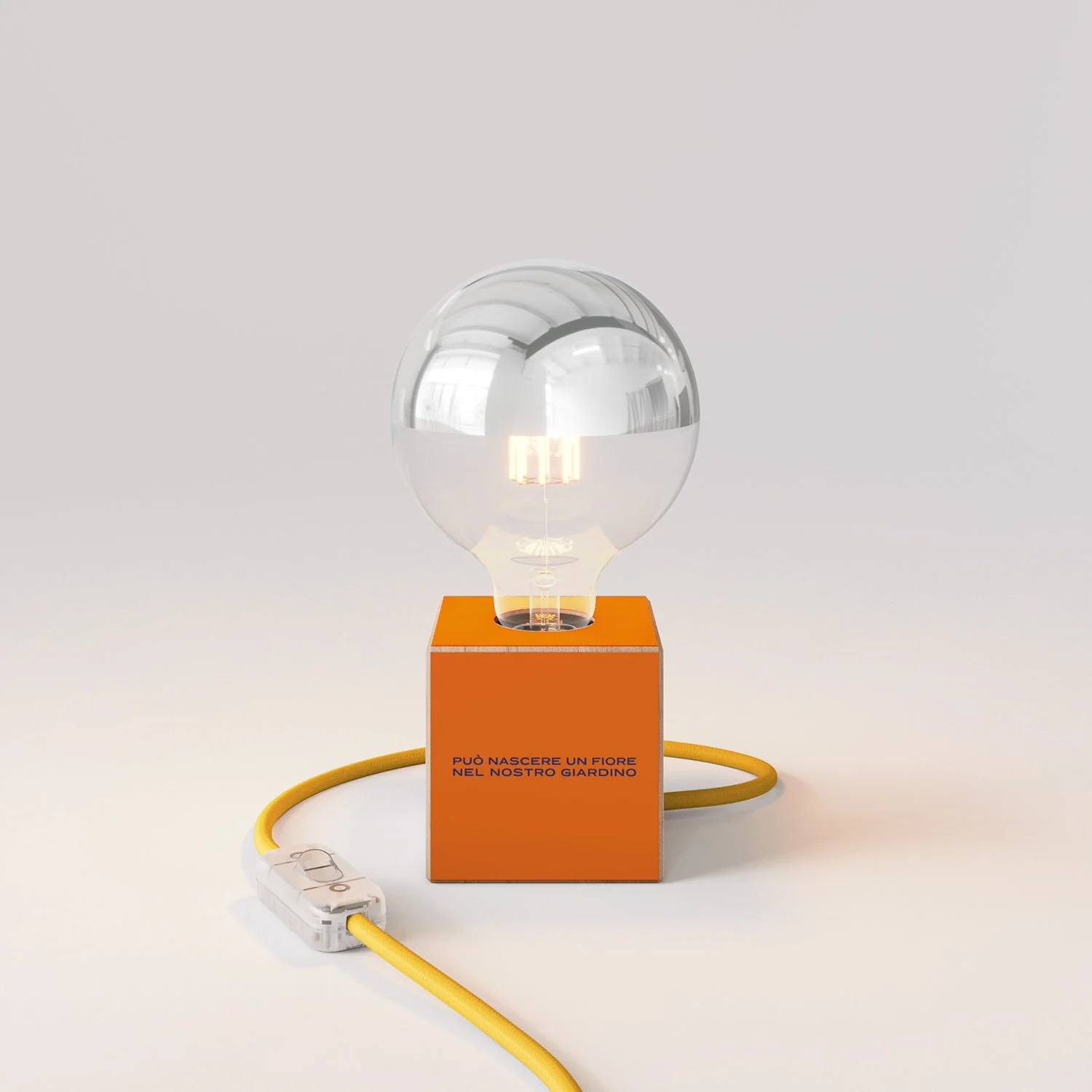 Cubetto table lamp “Può nascere un fiore” with silver half-sphere globe Light bulb - Santomanifesto - Image 4