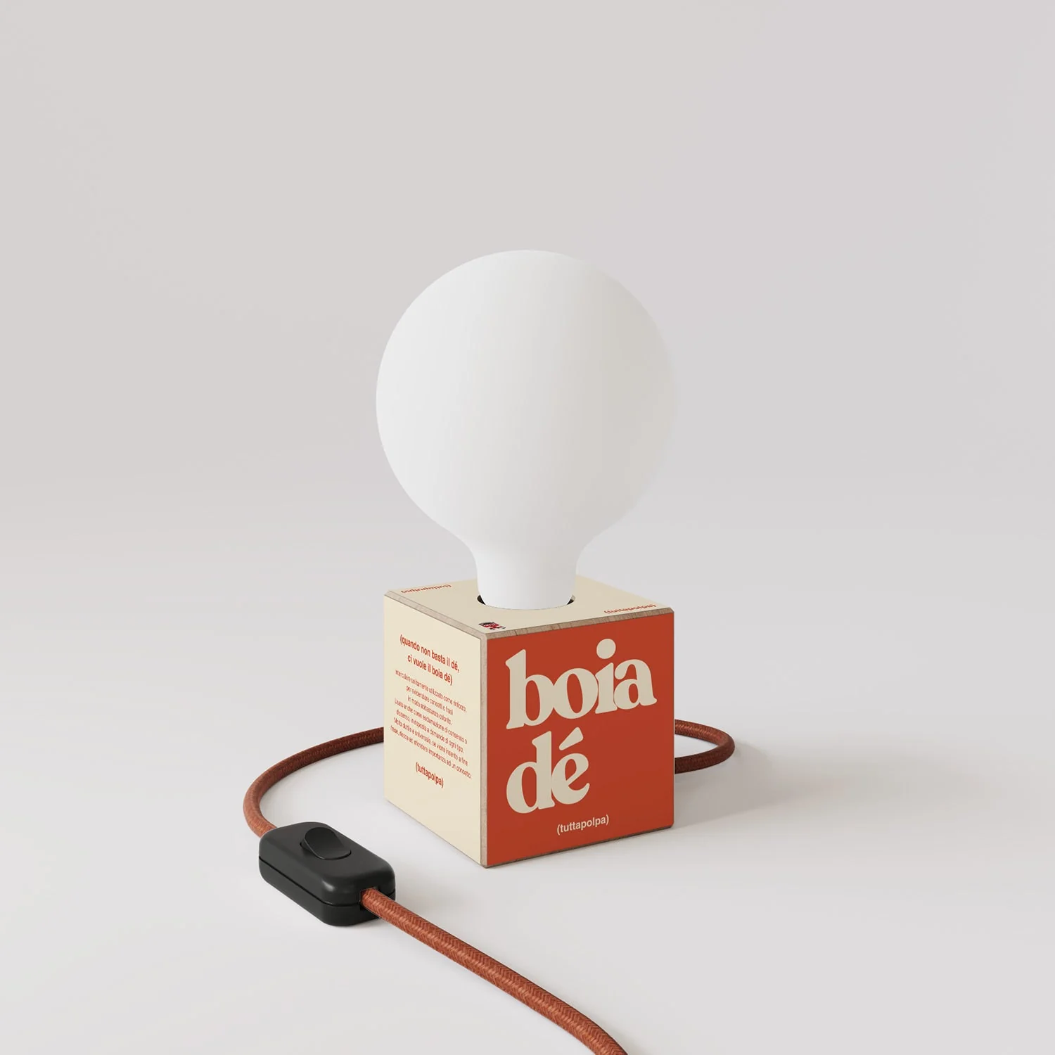 Cubetto Table Lamp "Boia de" with UK plug and porcelain effect globe light bulb - Tuttapolpa - Image 3