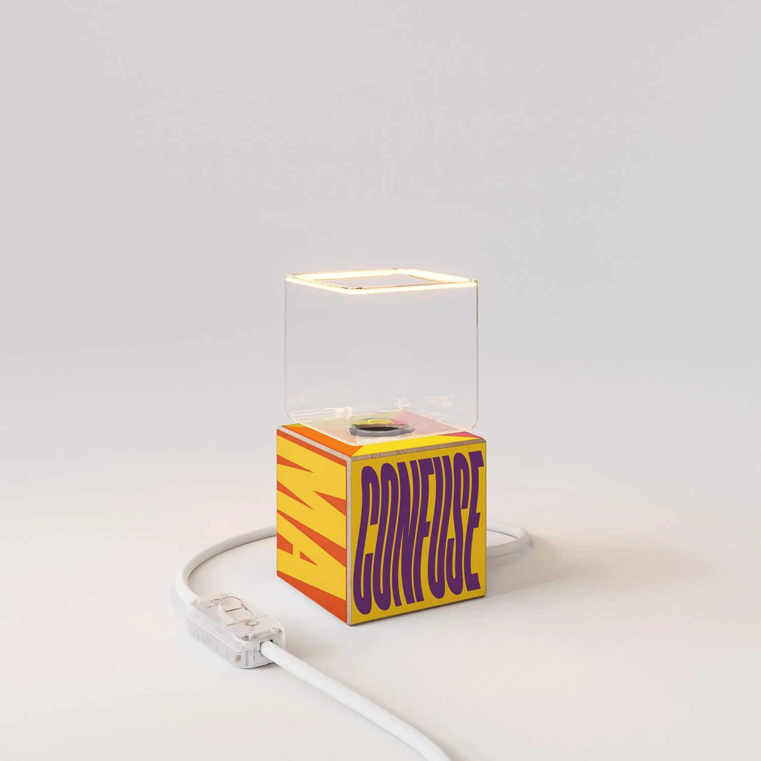 Cubetto table lamp "Few ideas but confused" with Ghost light bulb - Santomanifesto