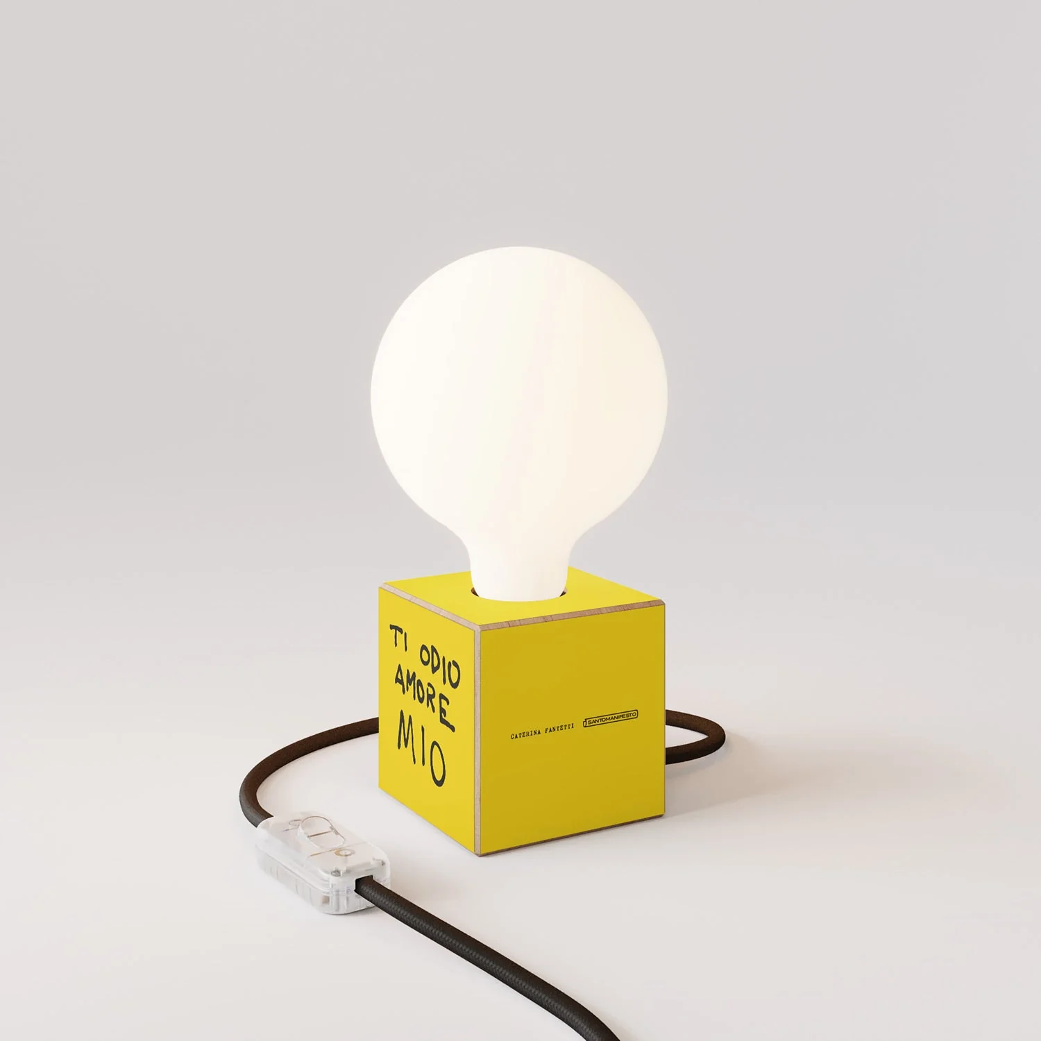 Cubetto table lamp “Ti odio amore mio” with porcelain-effect globe Light bulb - Santomanifesto
