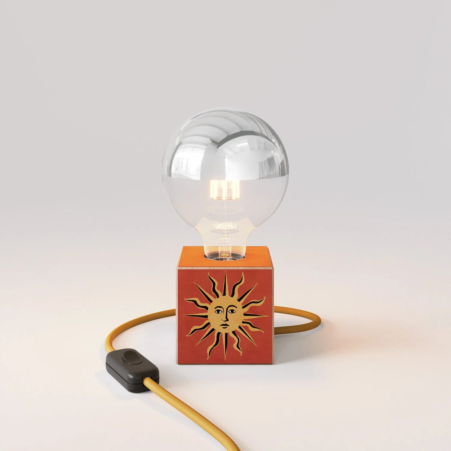 Cubetto Table Lamp "The Sun" with UK plug and Ghost light bulb - Santomanifesto - Image 4