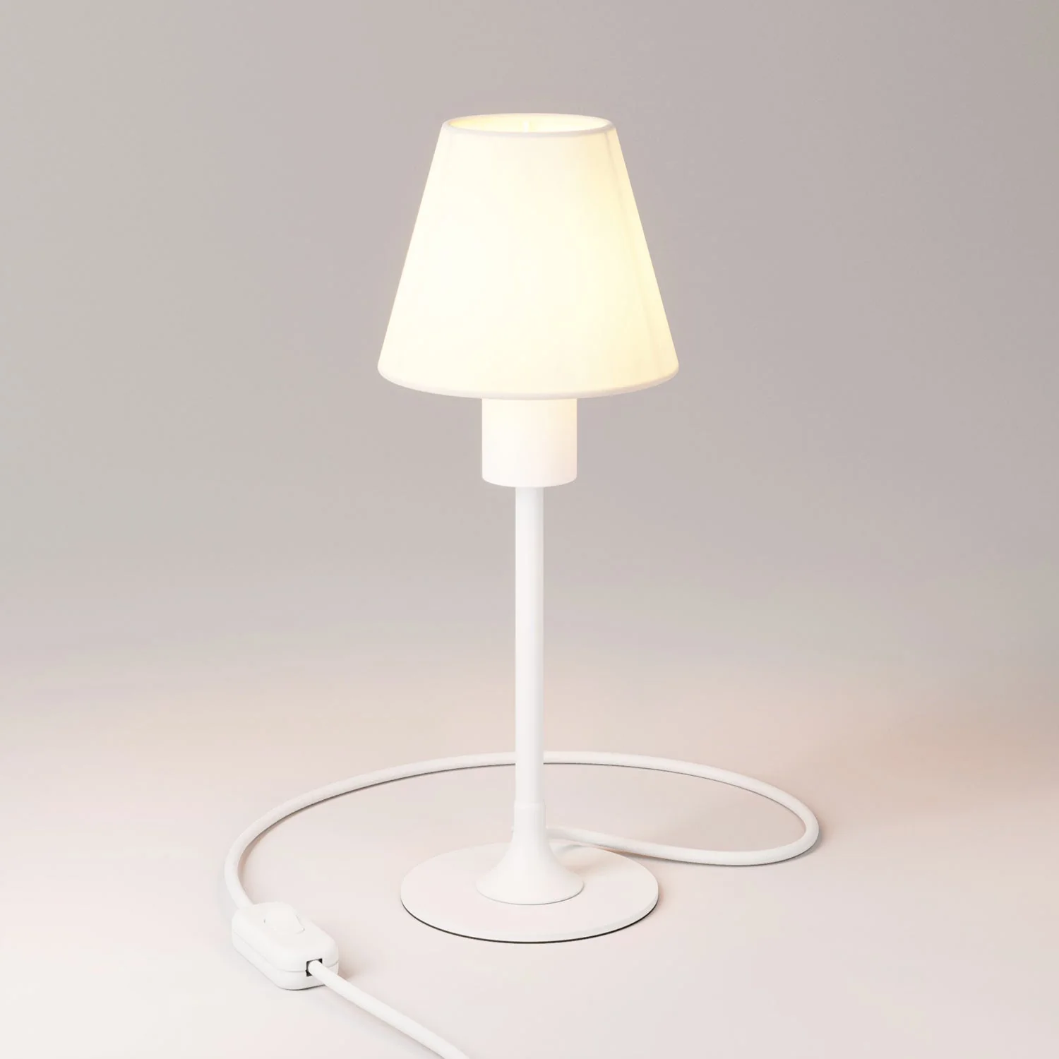 MAG-Y table lamp with round metal base, lampshade and UK plug - Matt white