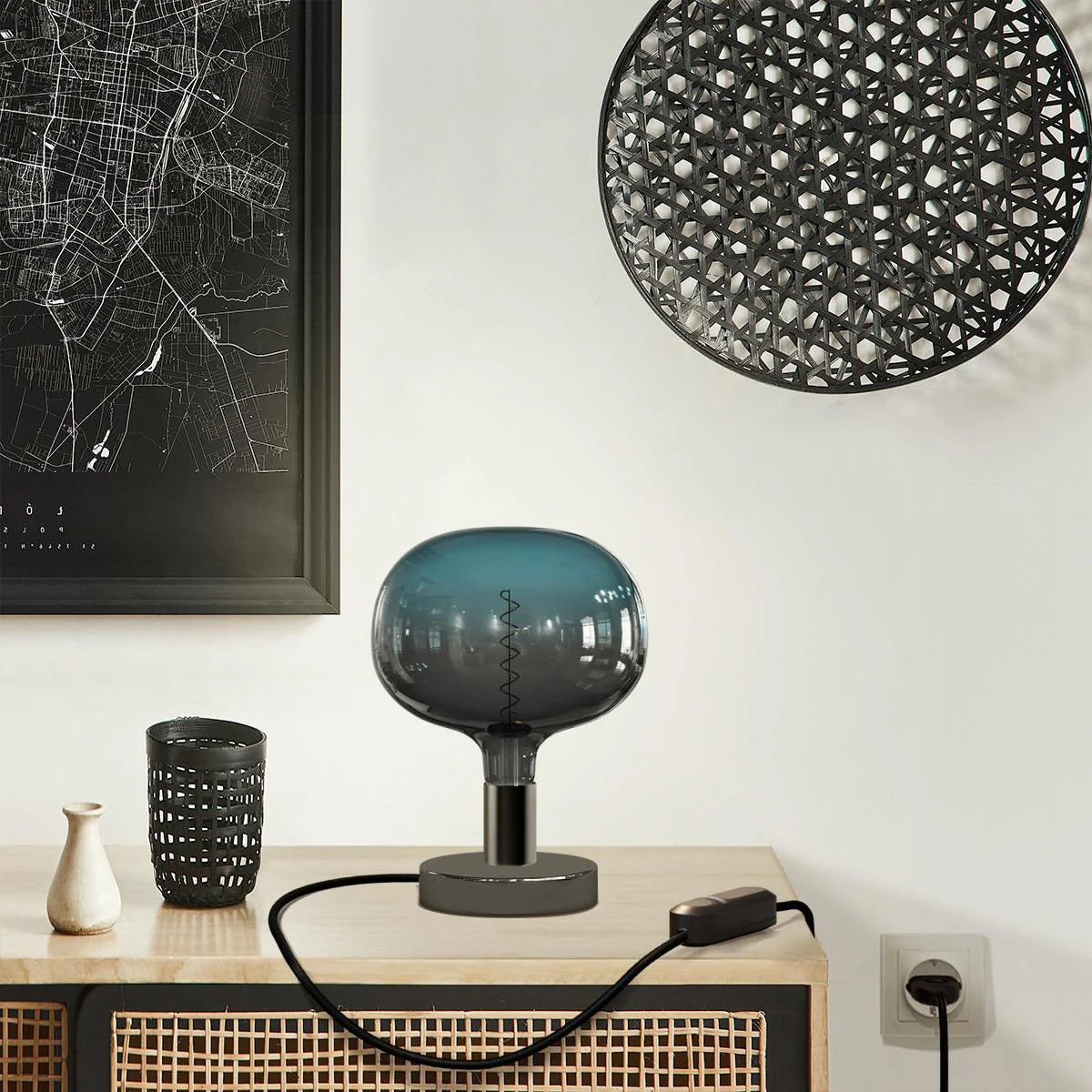 Posaluce Cobble table lamp in metal - Pearl black - Image 6