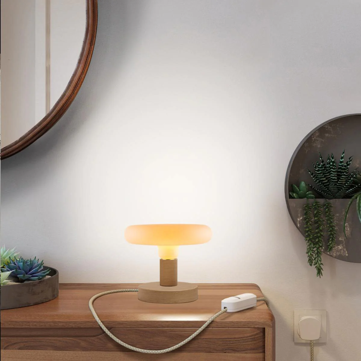 Posaluce Dash table lamp in wood with UK plug - Neutral - Image 6