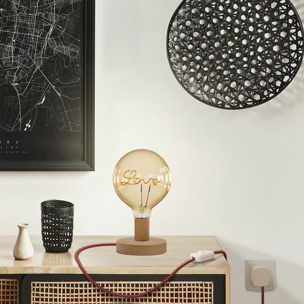 Posaluce Love table lamp in wood with UK plug - Neutral - Image 2