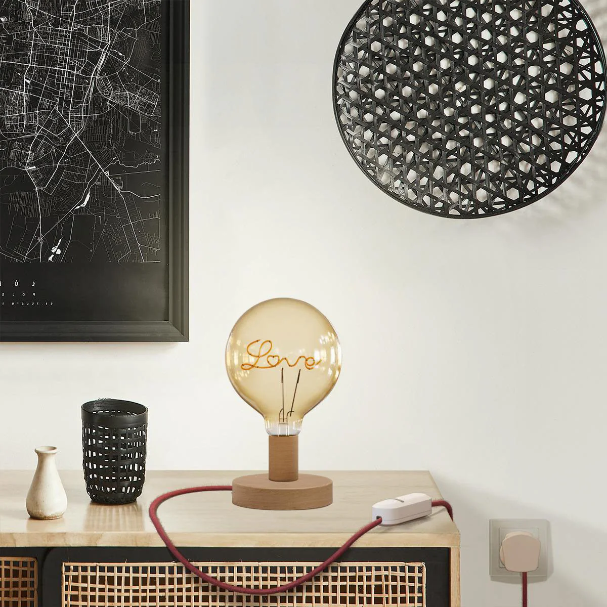Posaluce Love table lamp in wood with UK plug - Neutral - Image 6