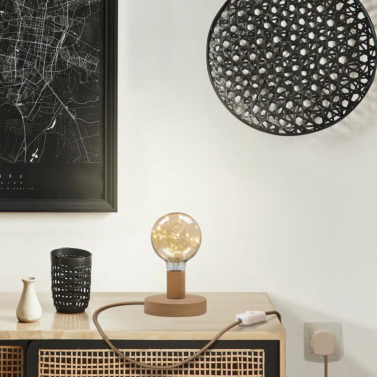 Posaluce Milleluci table lamp in wood and UK plug - Neutral - Image 2