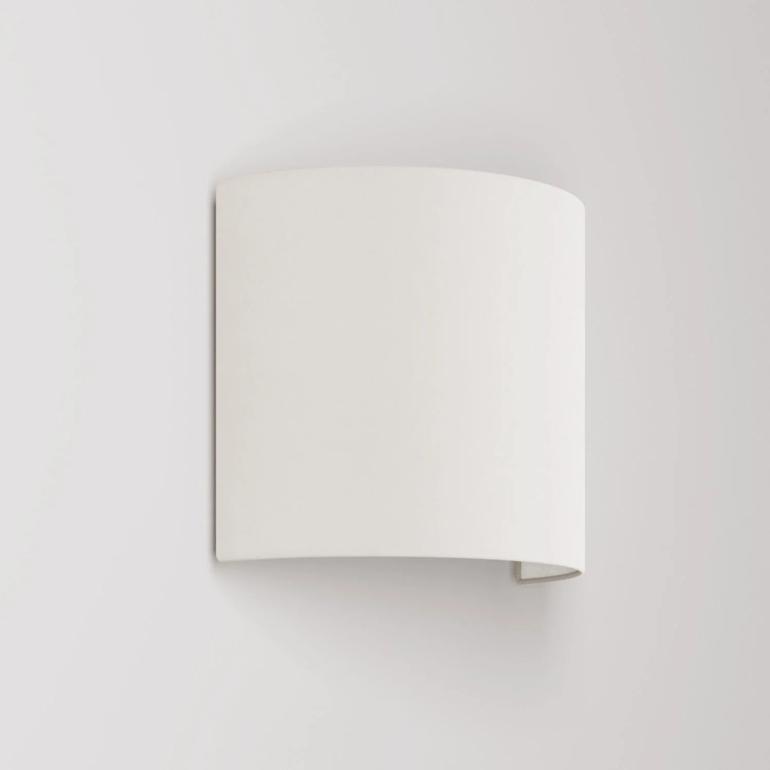 Ventola wall light with Arenal sand fabric lampshade - Made in Italy