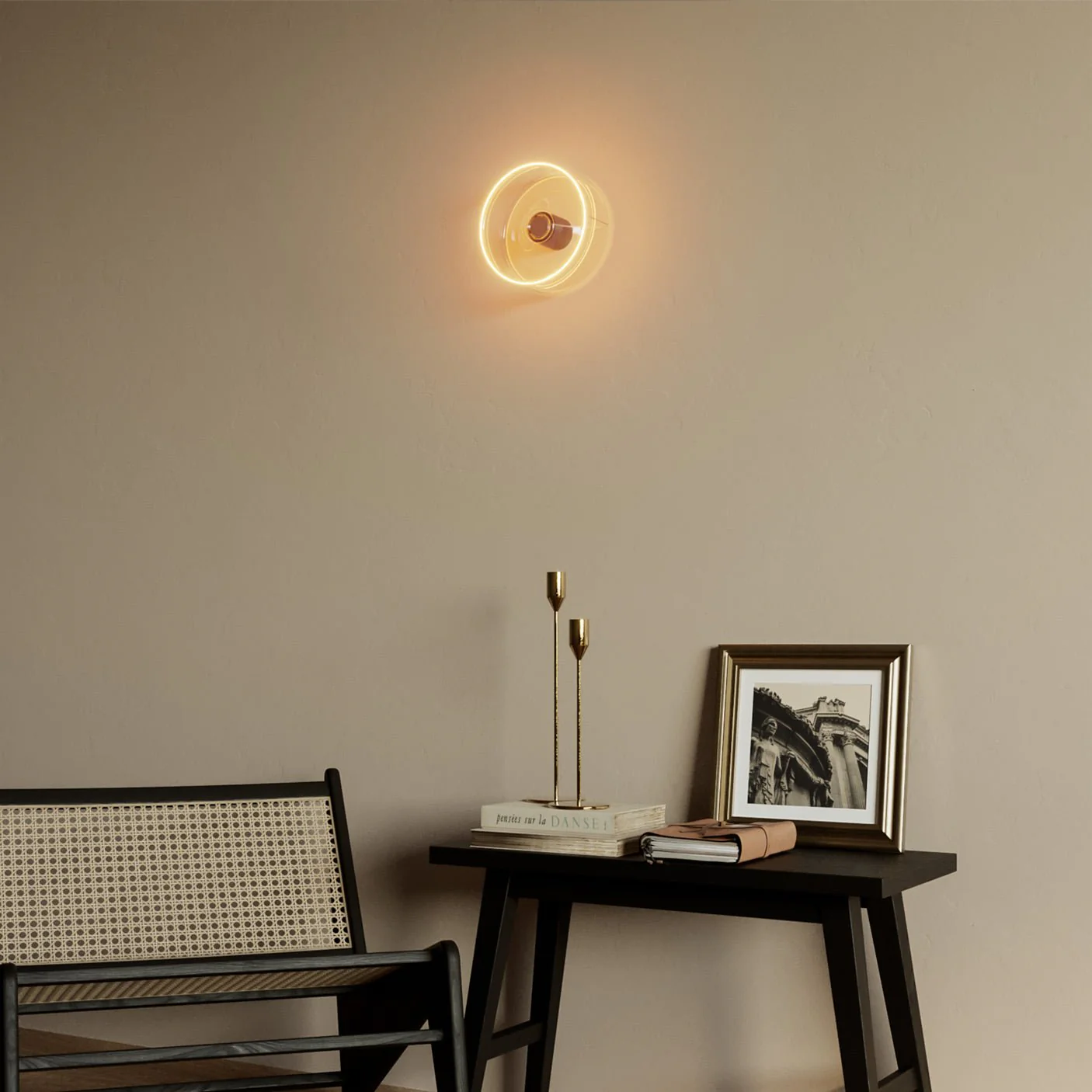 Wall light with transparent Ghost light bulb - Black - Image 2