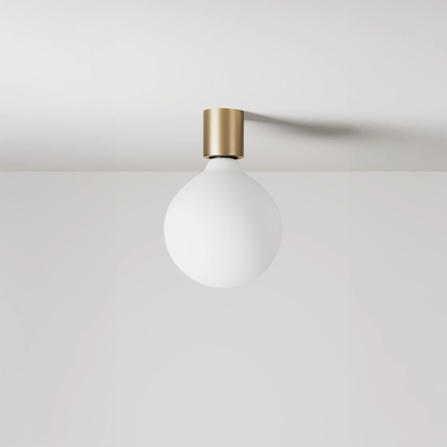 Metal wall light with globe light bulb porcelain effect - Satin bronze - Image 4